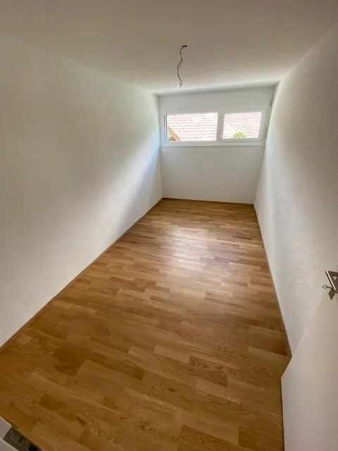 4,5-Zimmerwohnung mit grosser Terrasse und Bergsicht zu vermieten