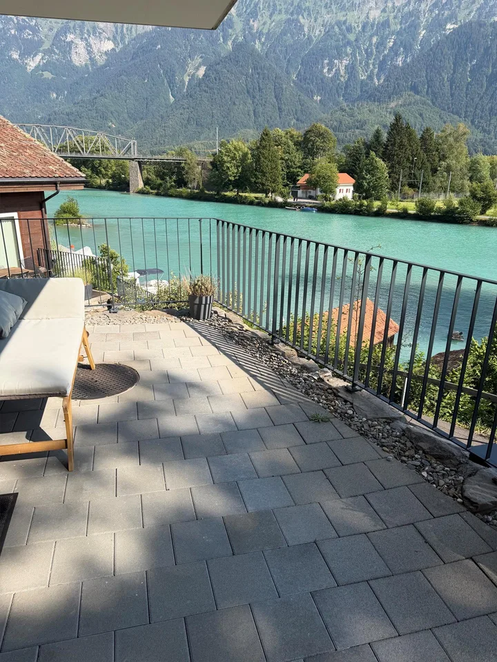 4,5-Zimmerwohnung mit grosser Terrasse und Bergsicht zu vermieten