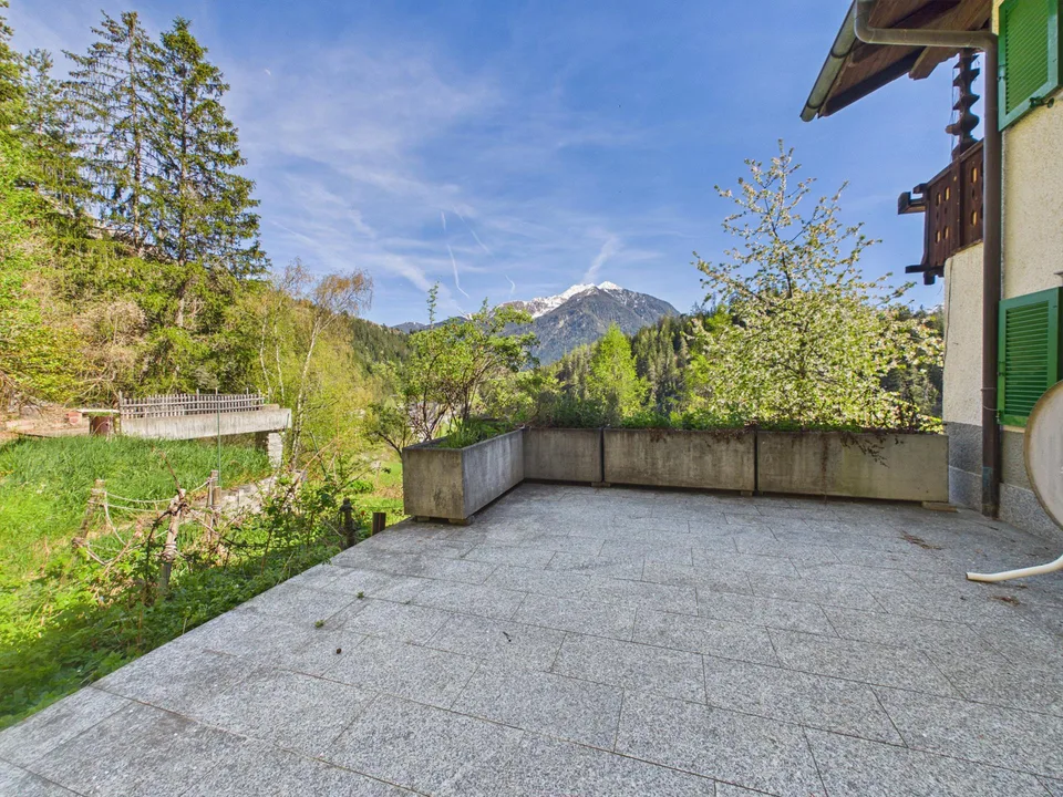 Spacieuse maison de 9 pièces avec une grande liberté d'aménagement à Alvaschein – photo 13 sur 32