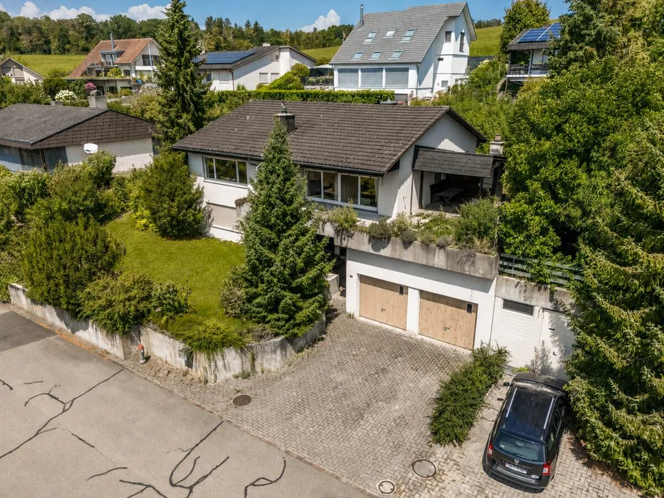 Einfamilienhaus in Winkel: ruhige Lage mit Weitsicht und grossem Garte – photo 2 sur 5