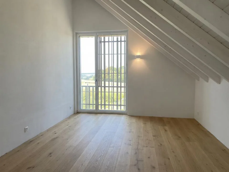 Neubau-Loftwohnung mit Aussicht, Ruhe und Komfort – Foto 5 von 11