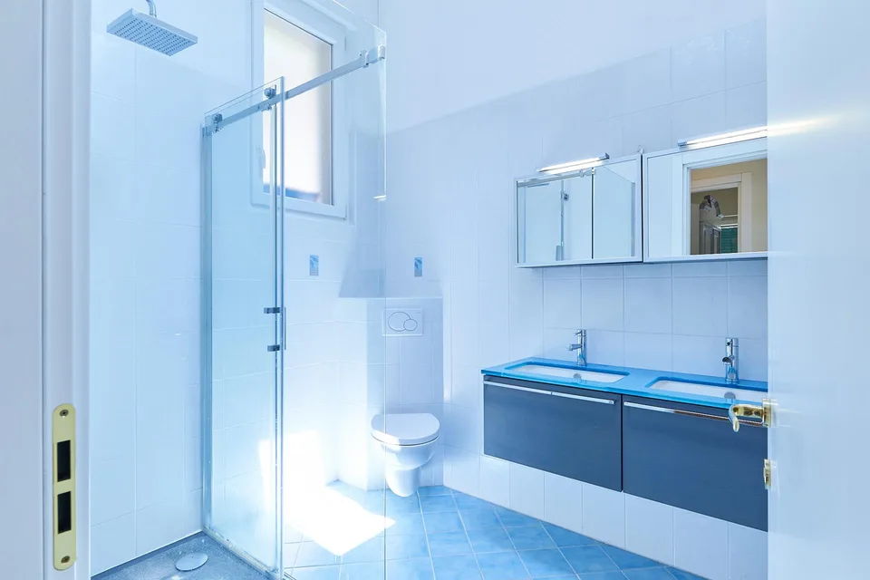 Casa plurifamiliare con tre appartamenti a Melide – Foto 7 von 11