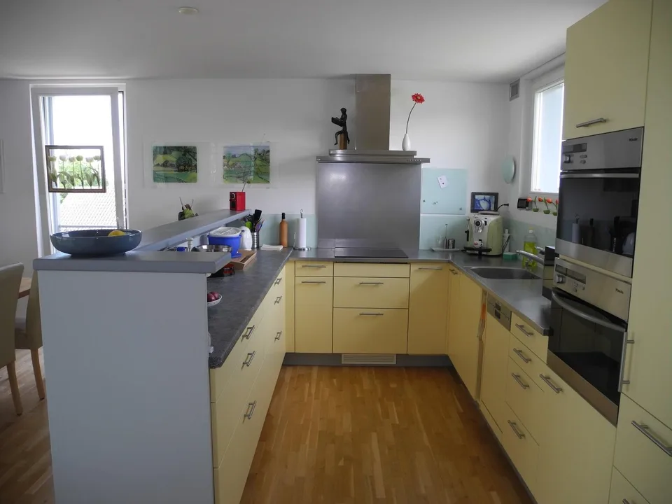 Modernes 3½-4½-Zimmer-Haus mit Seesicht an ruhiger Lage in Wittenbach
