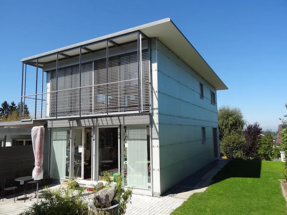 Modernes 3½-4½-Zimmer-Haus mit Seesicht an ruhiger Lage in Wittenbach