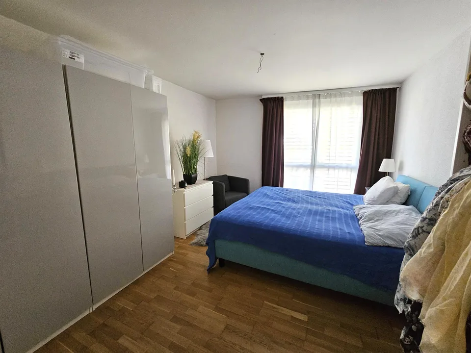 Wohnen mit grossem Sitzplatz an ruhiger Lage!