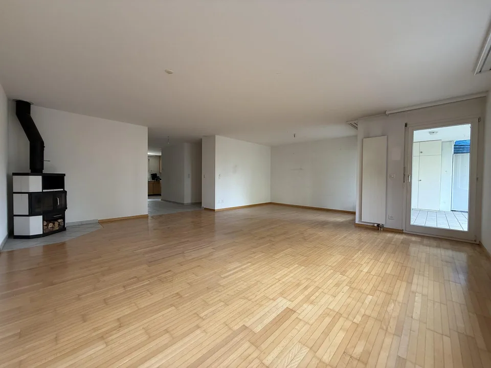 Charmante 3.5-Zimmer-Erdgeschosswohnung mit Gartensitzplatz – Foto 10 von 25