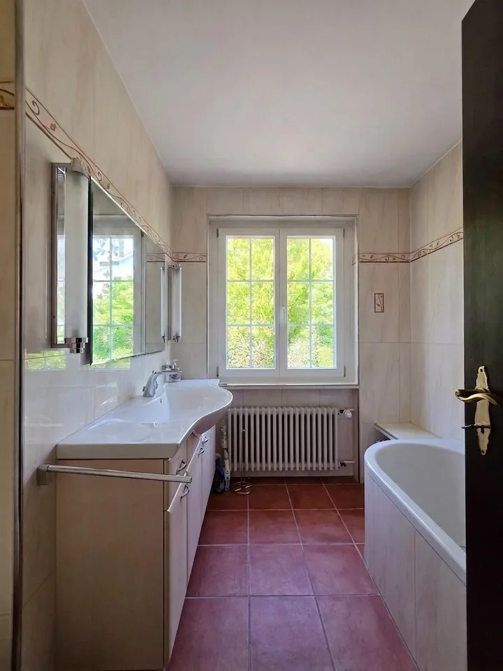 7 1/2 Zimmer-Landhaus mit über 1'000 m2 Grundstück und Erweiterungspotenzial – Foto 18 von 20