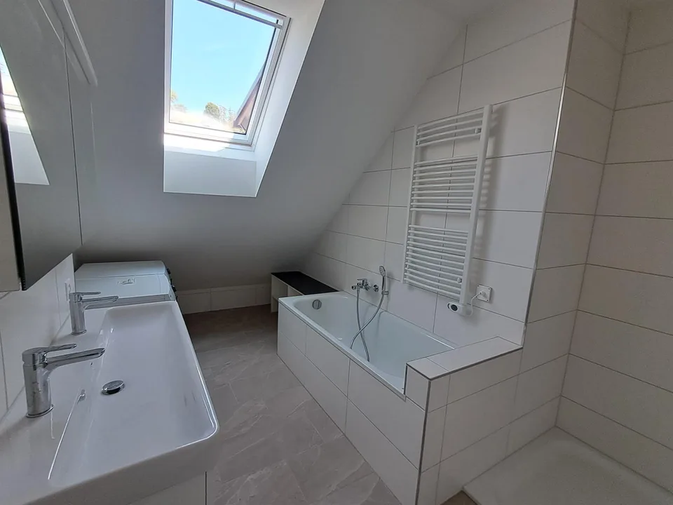 Neubauwohnung mitten im Dorf