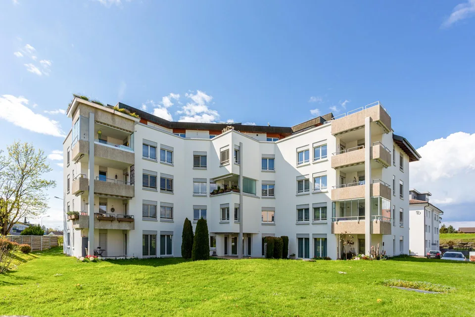 Grosszügige 4.5-Zimmer-Maisonettewohnung mit Gartensitzplatz