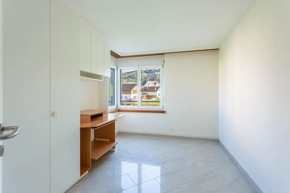 Grosszügige 4.5-Zimmer-Maisonettewohnung mit Gartensitzplatz