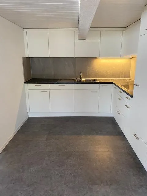 Appartement charmant de 4 pièces à Toffen avec balcon
