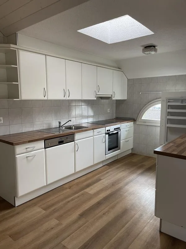 Appartement mansardé charmant dans un lieu idyllique