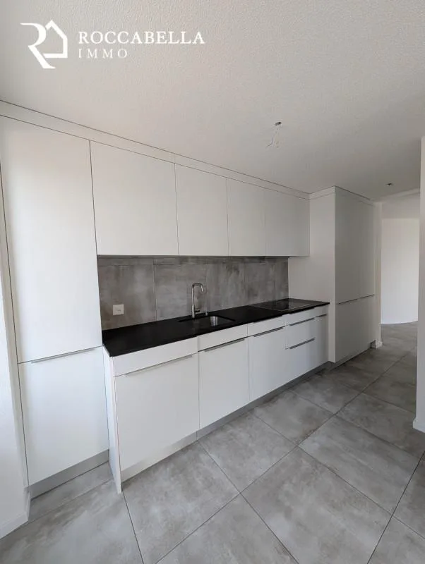 Herzlicher Empfang in Cormondrèche - 3,5-Zimmer-Wohnung komplett renoviert – Foto 2 von 11