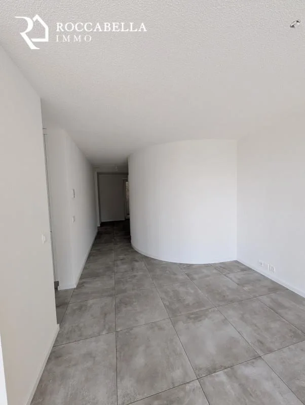 Herzlicher Empfang in Cormondrèche - 3,5-Zimmer-Wohnung komplett renoviert – Foto 7 von 11