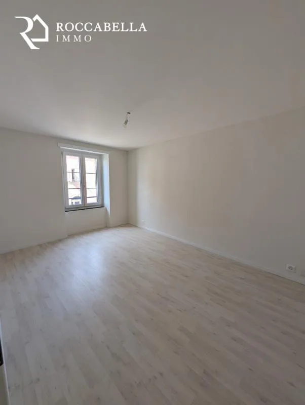 Herzlicher Empfang in Cormondrèche - 3,5-Zimmer-Wohnung komplett renoviert – Foto 9 von 11