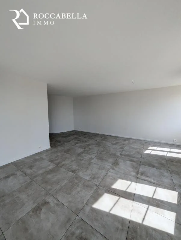 Herzlicher Empfang in Cormondrèche - 3,5-Zimmer-Wohnung komplett renoviert – Foto 6 von 11