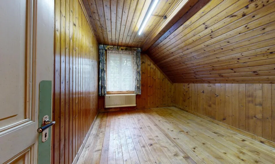 Maison à réinventer sur une parcelle de plus de 2'700 m² – photo 9 sur 11