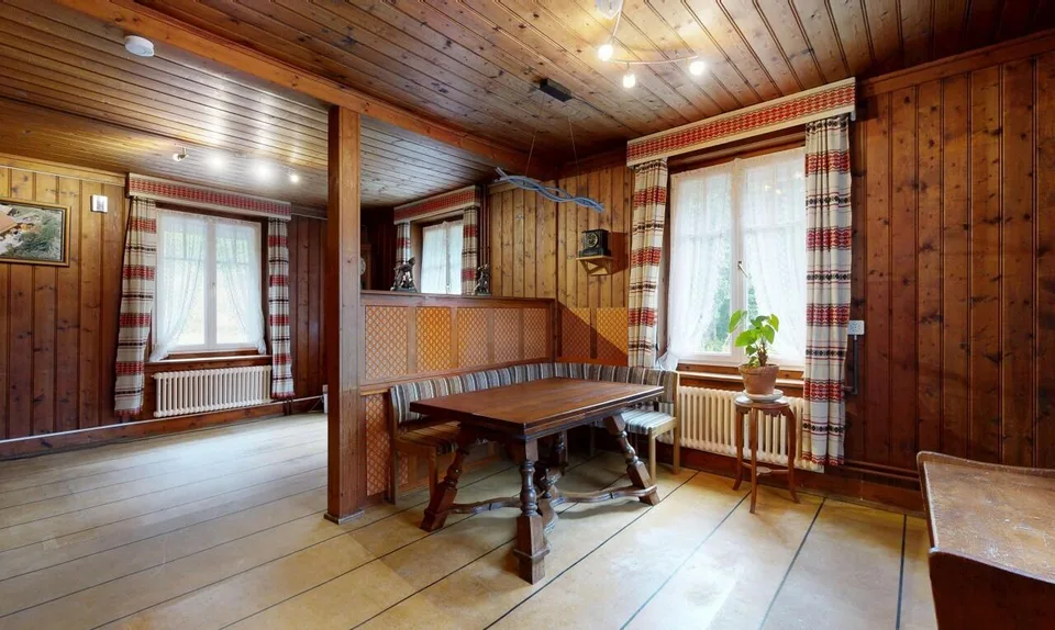 Maison à réinventer sur une parcelle de plus de 2'700 m² – photo 4 sur 11
