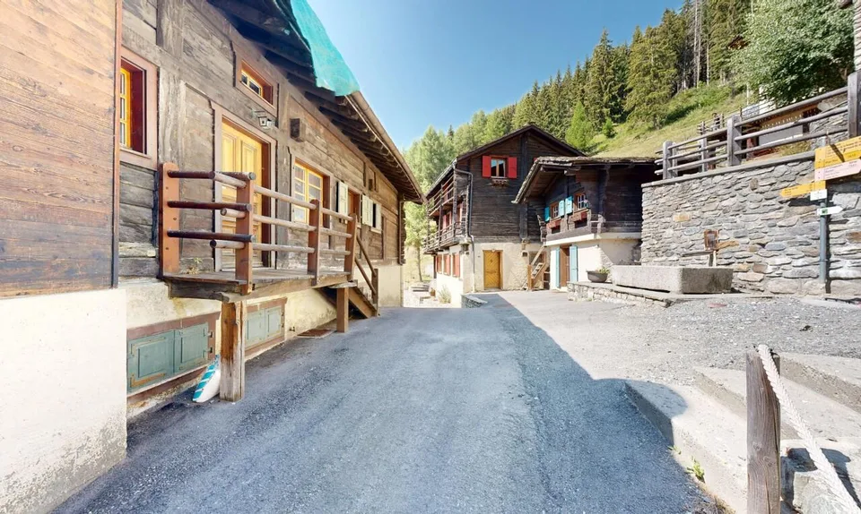 Altes Gästehaus zur Renovierung in Vichères - Architektenprojekte inklusive – Foto 9 von 11