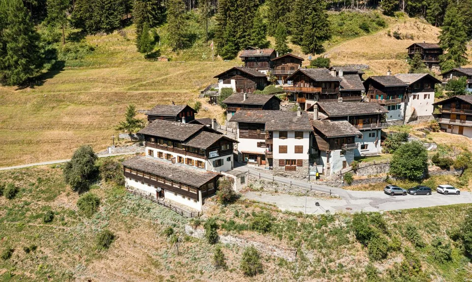 Altes Gästehaus zur Renovierung in Vichères - Architektenprojekte inklusive – Foto 3 von 11