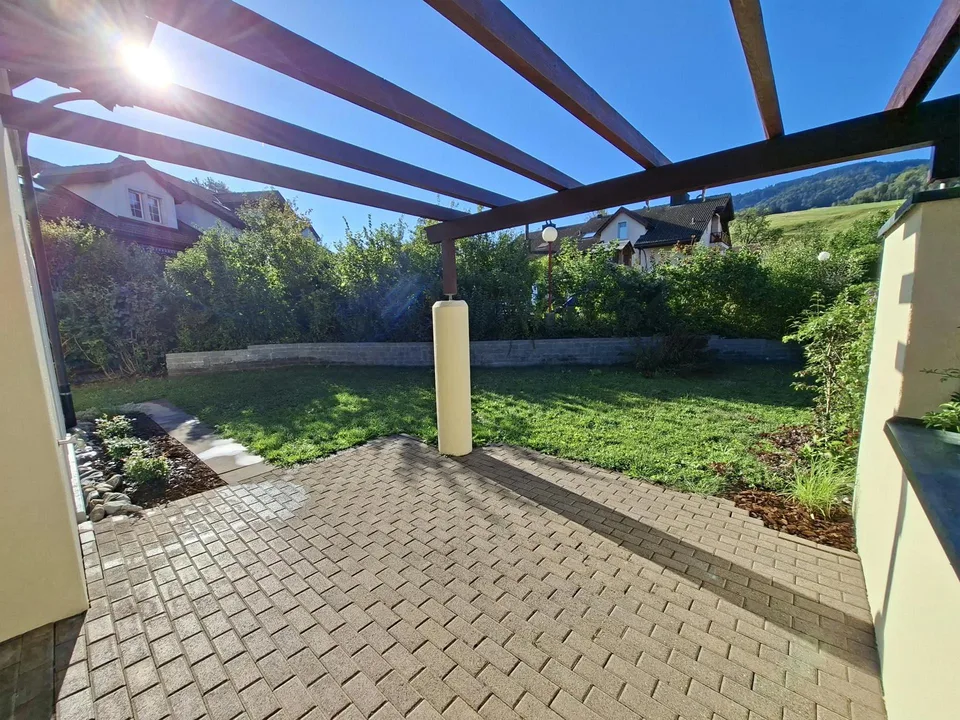 Casa a schiera di 7,5 locali soleggiata in una zona tranquilla ad Altendorf