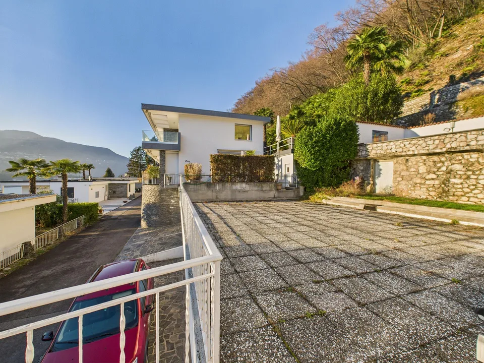 Geräumige Villa mit 5,5 Zimmern, großem Garten und offener Aussicht in Caslano – Foto 27 von 27