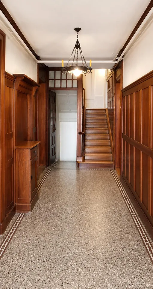 Historisches Mehrfamilienhaus mit attraktivem Wohnungsmix – foto 6 di 11