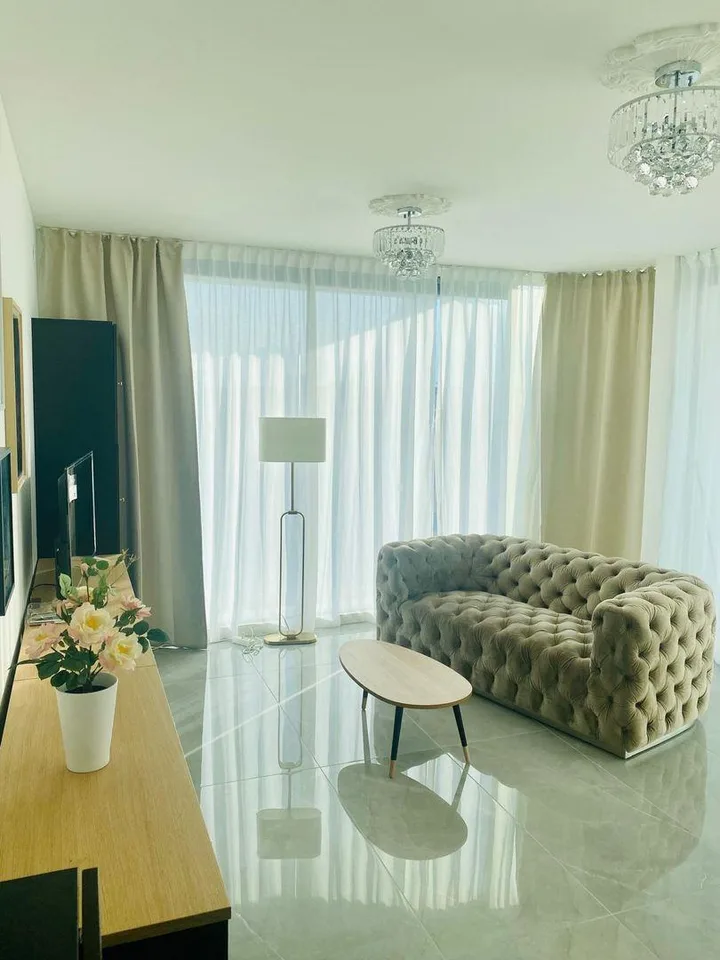 ELEGANTE 2.5-ZIMMER-WOHNUNG IN EINER NEUEN RESIDENZ IN LUGANO – Foto 11 von 13