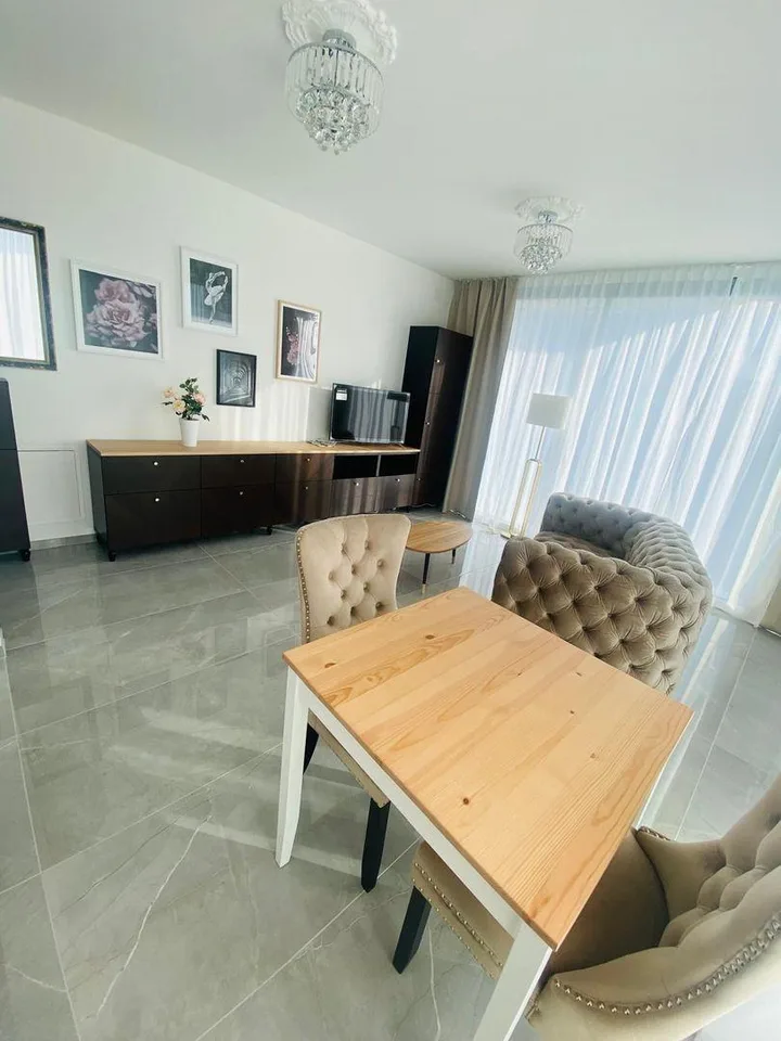ELEGANTE 2.5-ZIMMER-WOHNUNG IN EINER NEUEN RESIDENZ IN LUGANO – Foto 6 von 13