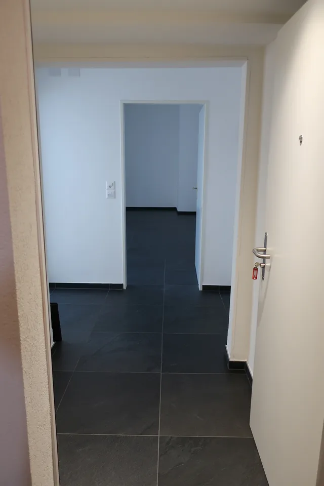 Büroräumlichkeiten (2 Zimmer) inkl. eigenem Patio – Foto 2 von 11