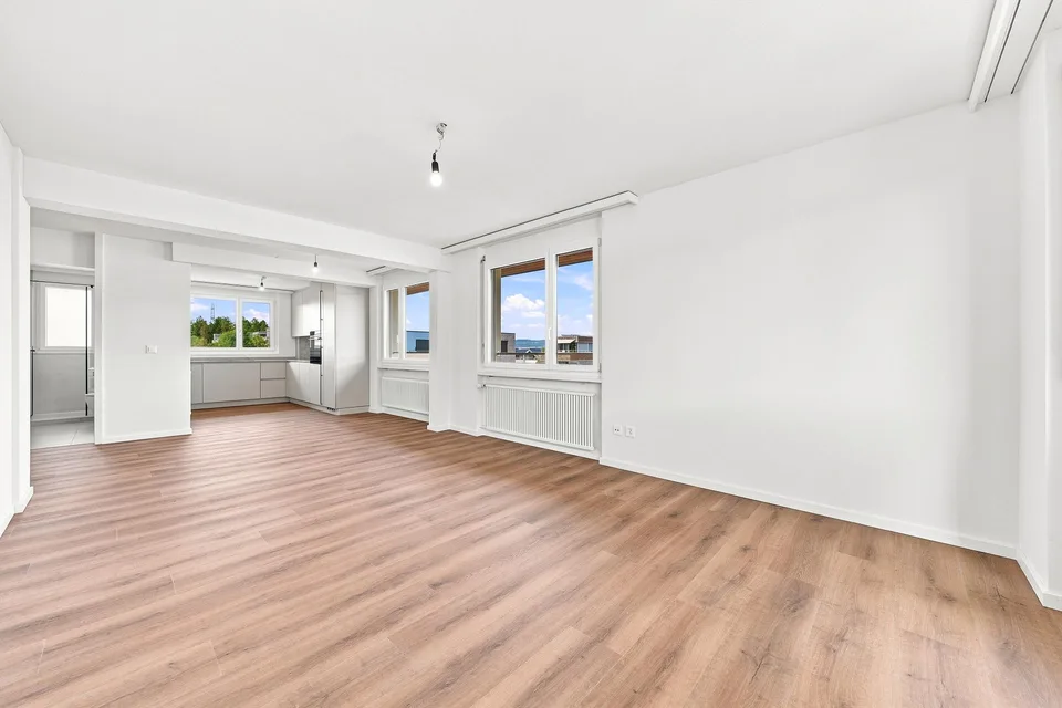 First rental after complete renovation – 4½-room apartment in Hünenberg