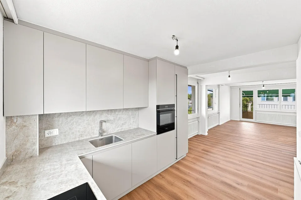 First rental after complete renovation – 4½-room apartment in Hünenberg