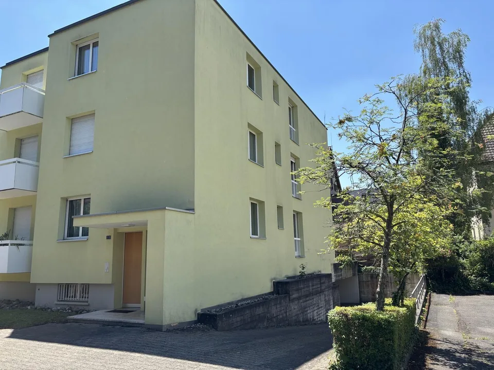 4.5-Zimmerwohnung an zentraler Lage inkl. Garagenbox – Foto 2 von 13