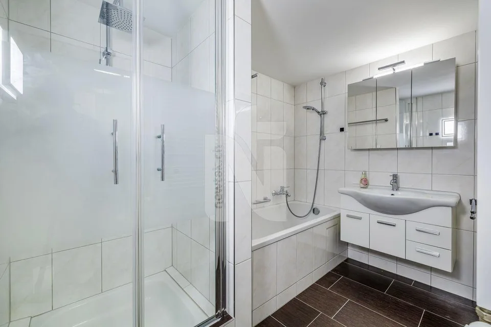 Ein Haus - drei Wohnungen - unzählige Möglichkeiten, ideal für Fami... – photo 9 sur 13