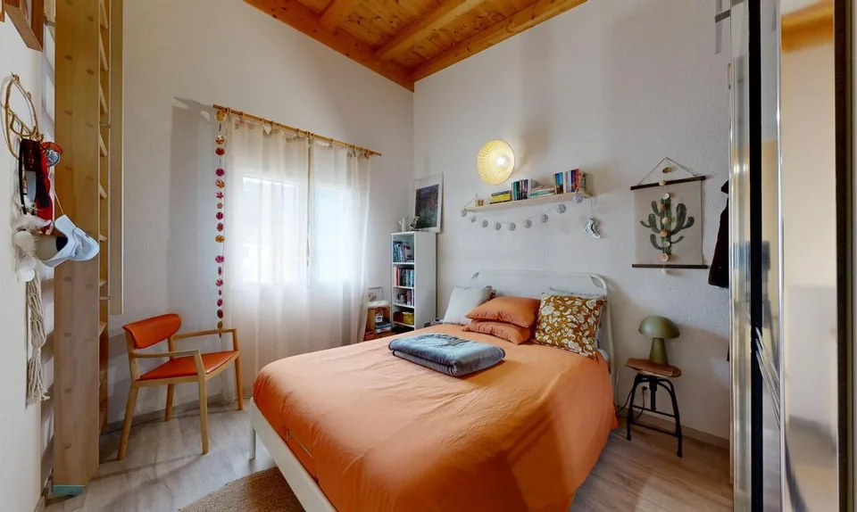 Bella casa a schiera di 4,5 locali con giardino e vista aperta – foto 7 di 14
