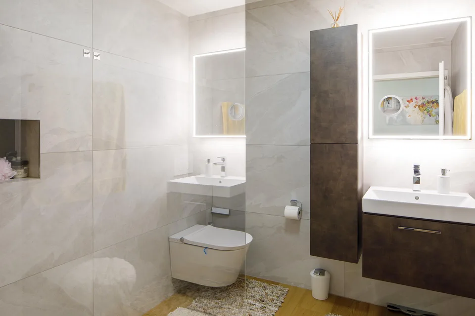 Exklusive 5.5 Zimmer Terrassenwohnung mit Berg- und Panoramasicht – photo 16 sur 21