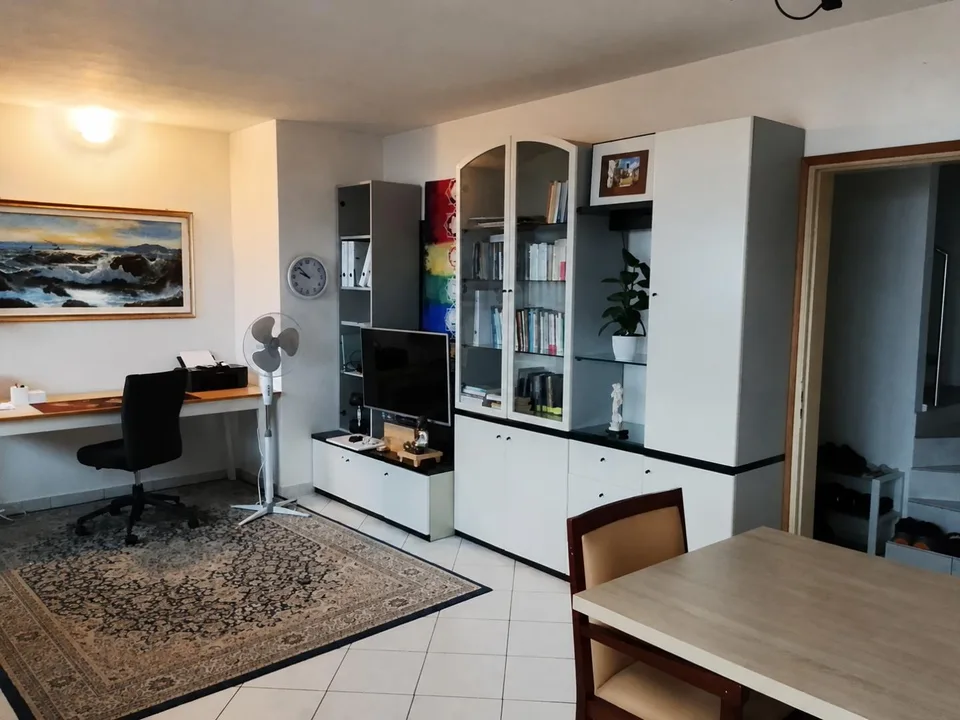 2-Familienhaus an sehr ruhiger, sonniger Aussichtslage / Casa bifam... – Foto 3 von 28