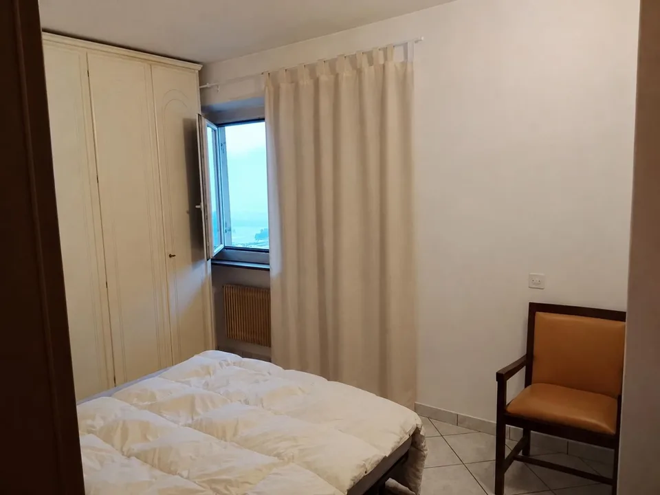 2-Familienhaus an sehr ruhiger, sonniger Aussichtslage / Casa bifam... – Foto 6 von 28