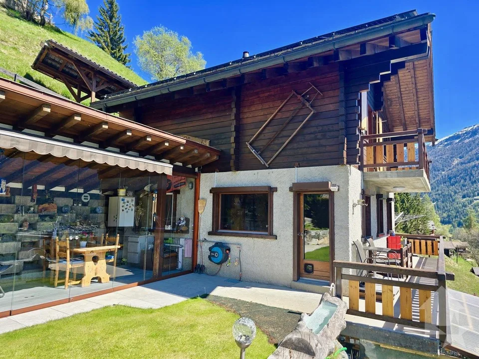 Magnifico chalet con 2 posti auto esterni – foto 21 di 29