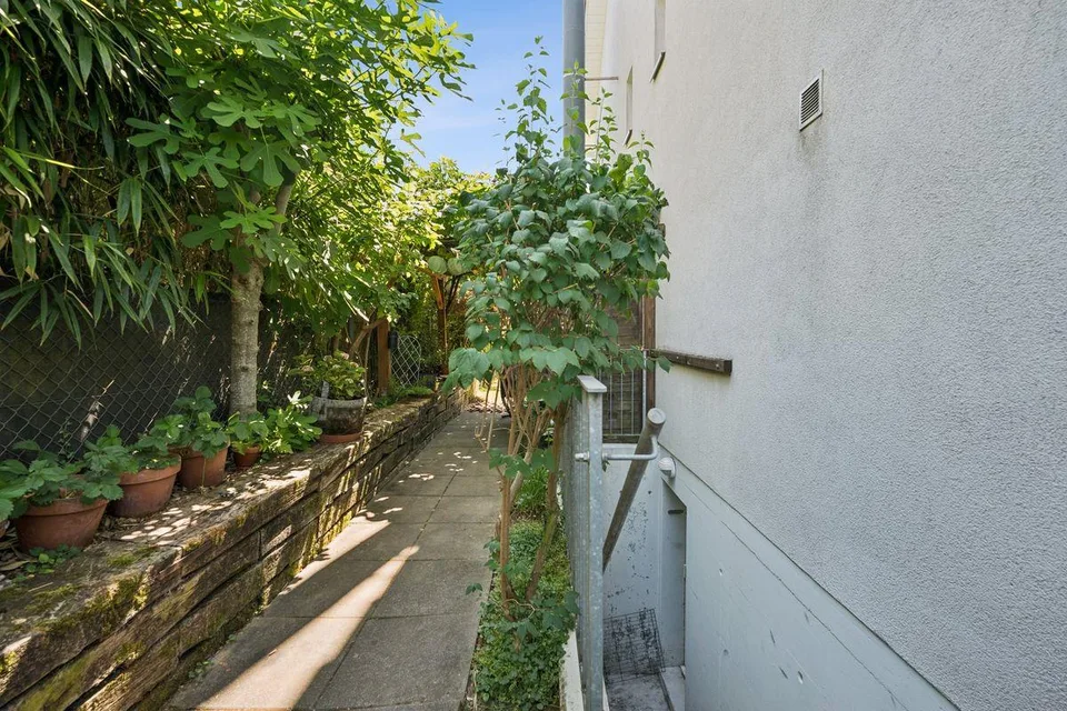 5.5 Zimmer Doppeleinfamilienhaus in Oberwil BL – Foto 7 von 13