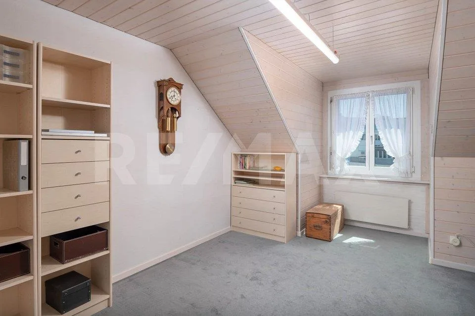 Mitten im Zentrum! Gepflegte Dach-Maisonette-Wohnung – photo 9 sur 13