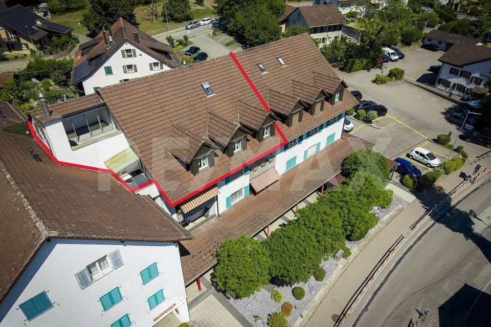Mitten im Zentrum! Gepflegte Dach-Maisonette-Wohnung – photo 3 sur 13