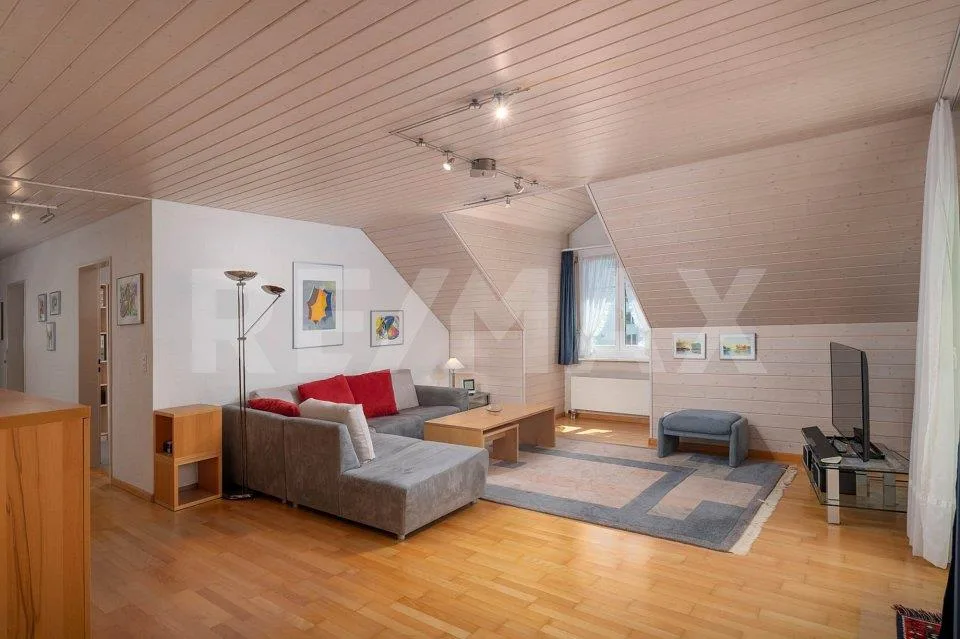 Mitten im Zentrum! Gepflegte Dach-Maisonette-Wohnung – photo 5 sur 13