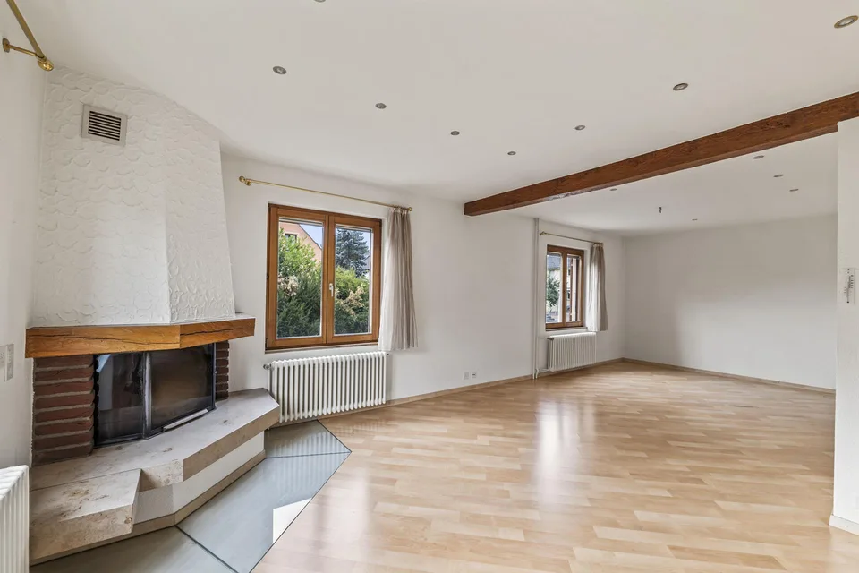 Charmantes 4.5 Zimmer EFH an sonniger Lage und ruhigem Wohnquartier – foto 3 di 18