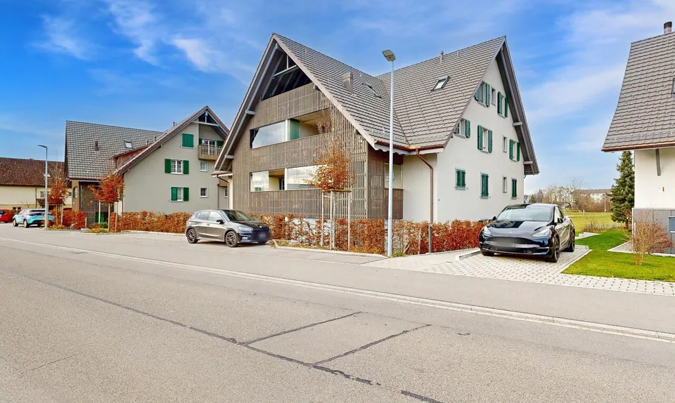 Neuwertige 2.5-Zimmer-Wohnung mit Blick ins Grüne – Foto 9 von 10