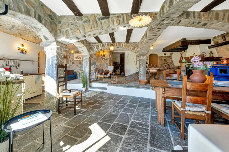 Brione sopra Minusio - Grosszügige Villa für Familie und Gäste – photo 13 sur 15