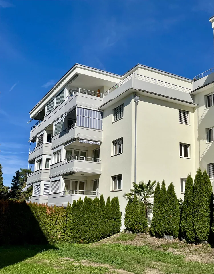 ERSTBEZUG nach vollständiger Renovation - 109 m2 mit Balkon und Lift – foto 2 di 30