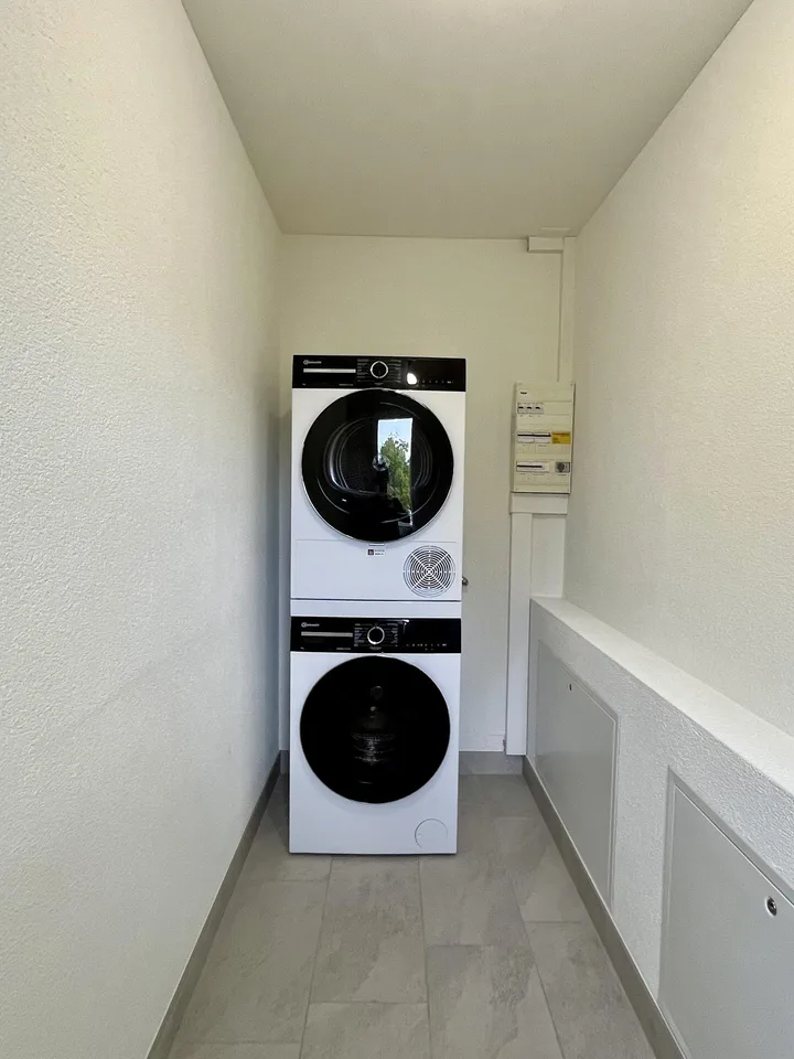 ERSTBEZUG nach vollständiger Renovation - 109 m2 mit Balkon und Lift – foto 24 di 30