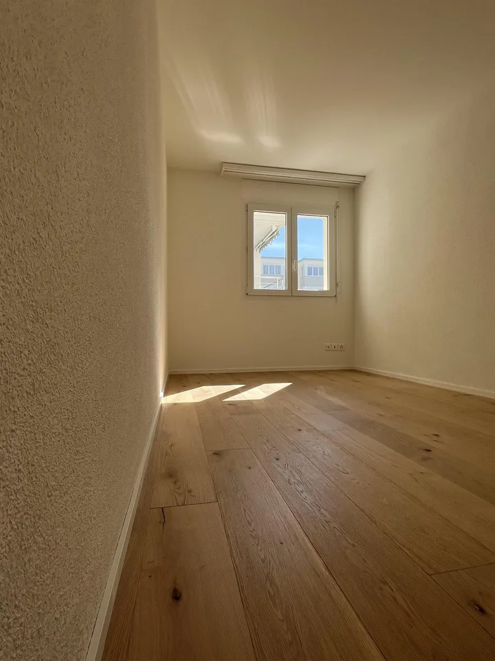 ERSTBEZUG nach vollständiger Renovation - 109 m2 mit Balkon und Lift – foto 23 di 30