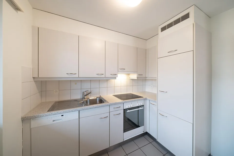 Attractive 3-room apartment with balcony – photo 3 of 5